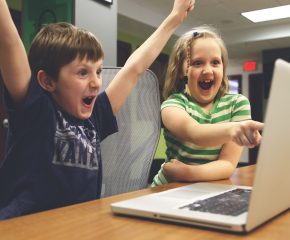 Компьютер-универсальная машина для работы с информацией